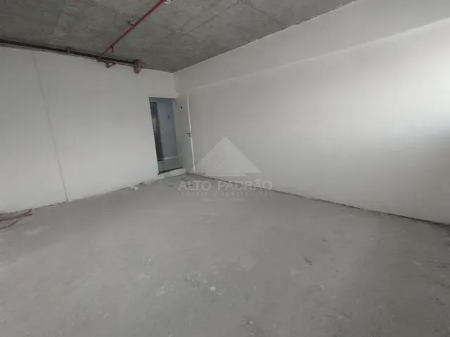 Sala com 30m², para alugar, no bairro Vila Bocaina em Mauá