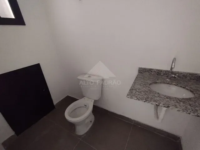 Sala com 30m², para alugar, no bairro Vila Bocaina em Mauá