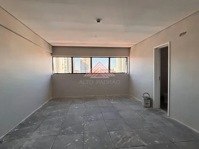 Sala com 28m², para alugar, no bairro Vila Bocaina em Mauá