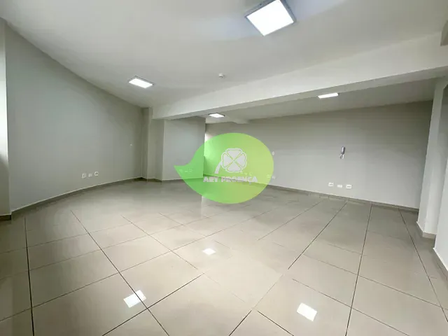 Sala com 110m², para alugar, no bairro Parque Campolim em Sorocaba