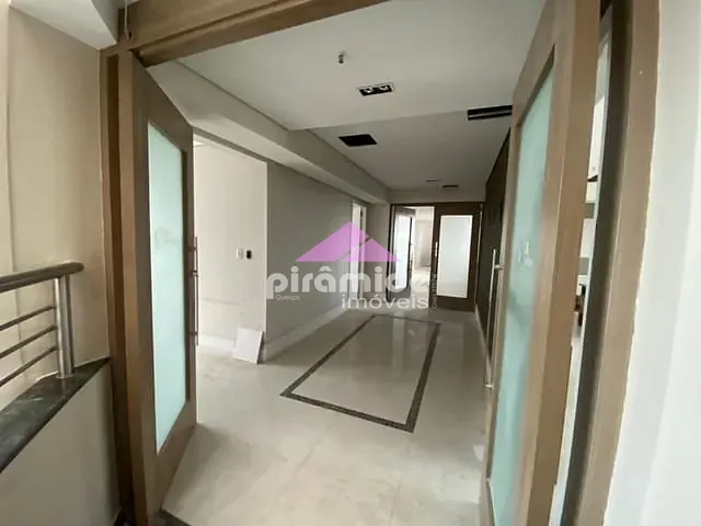 Sala com 324m², à venda, no bairro Centro em São José dos Campos