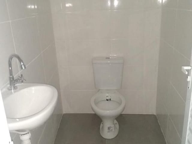 Sala com 50m², para alugar, no bairro Parque São George em Cotia