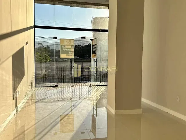 Sala para alugar, no bairro Centro em Itapema