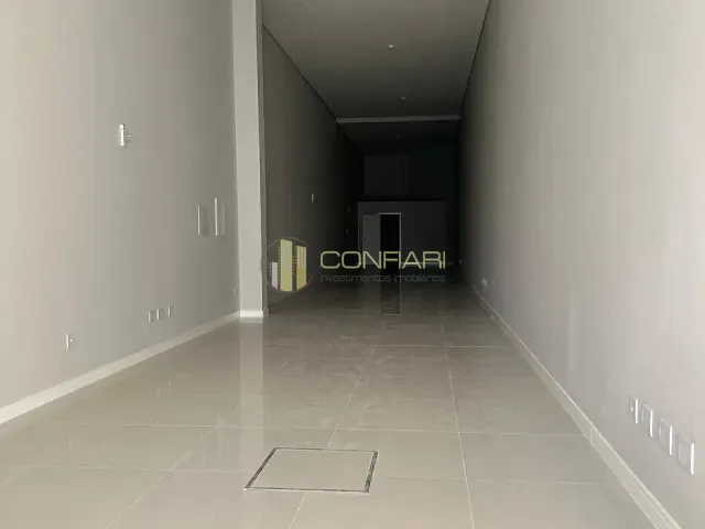 Sala para alugar, no bairro Centro em Itapema