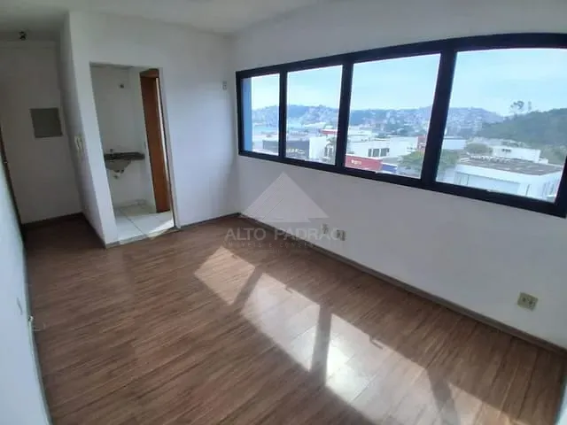 Sala com 19m², à venda, no bairro Vila Bocaina em Mauá