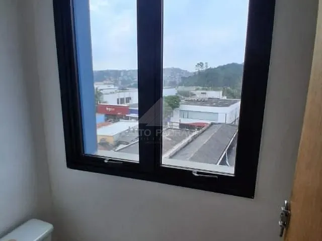Sala com 19m², à venda, no bairro Vila Bocaina em Mauá