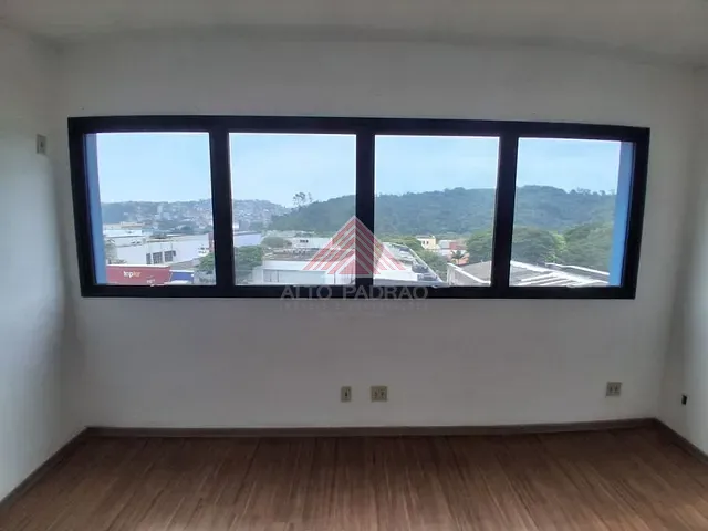 Sala com 19m², à venda, no bairro Vila Bocaina em Mauá
