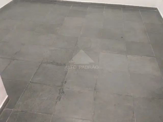 Sala com 12m², para alugar, no bairro Jardim Pedroso em Mauá