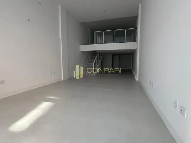 Sala para alugar, no bairro Meia praia em Itapema