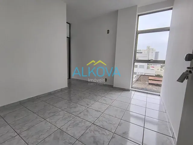 Sala com 29m², à venda, no bairro Centro em São José dos Campos