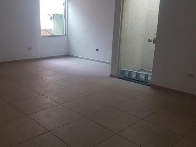 Sala com 60m², à venda, no bairro Penha de França em São Paulo