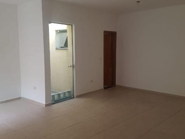 Sala com 60m², à venda, no bairro Penha de França em São Paulo