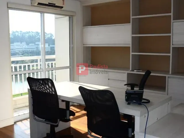 Sala à venda, no bairro Chácara Santo Antônio em São Paulo