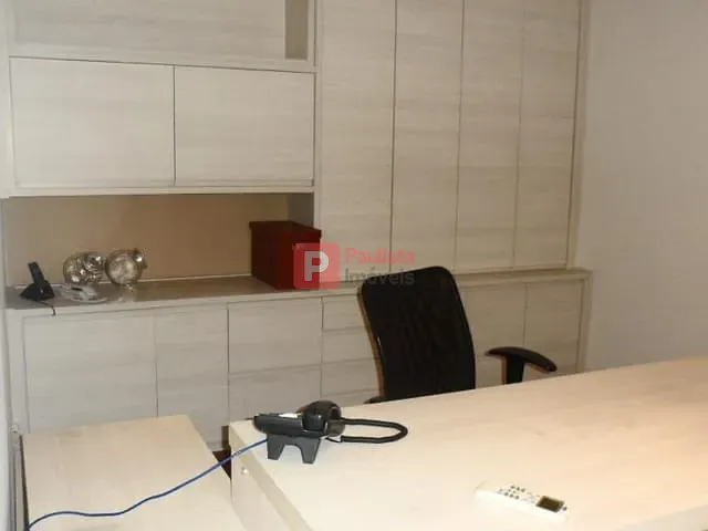 Sala à venda, no bairro Chácara Santo Antônio em São Paulo