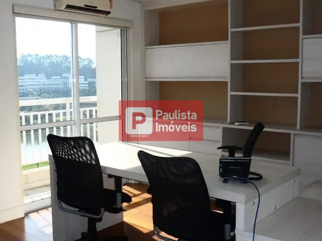 Sala à venda, no bairro Chácara Santo Antônio em São Paulo