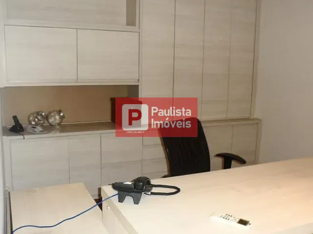 Sala à venda, no bairro Chácara Santo Antônio em São Paulo