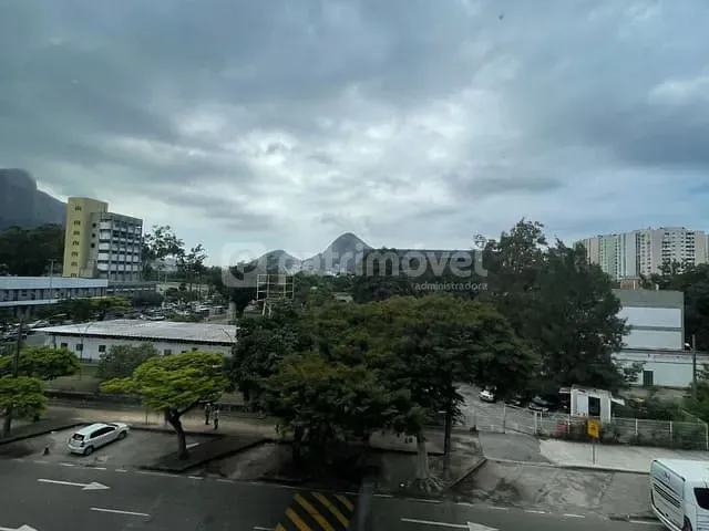 Sala com 70m², para alugar, no bairro Leblon em Rio de Janeiro