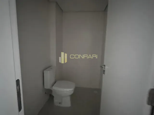 Sala para alugar, no bairro Meia praia em Itapema