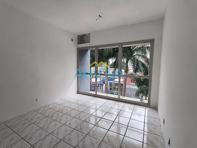 Sala com 29m², à venda, no bairro Centro em São José dos Campos