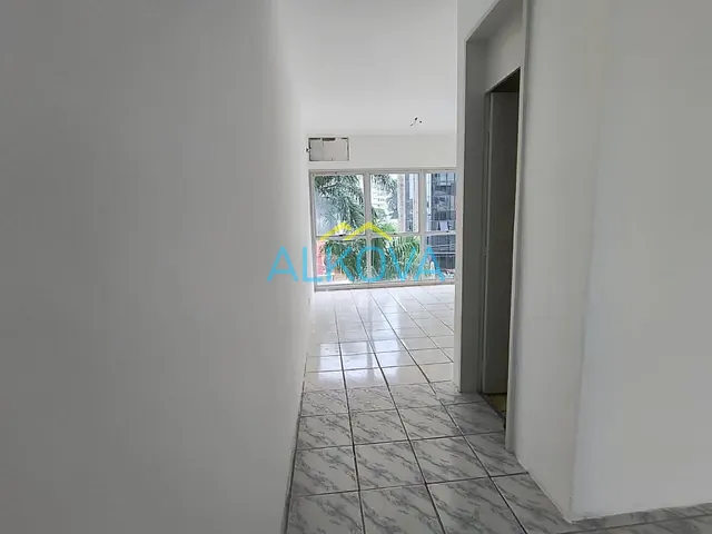 Sala com 29m², à venda, no bairro Centro em São José dos Campos