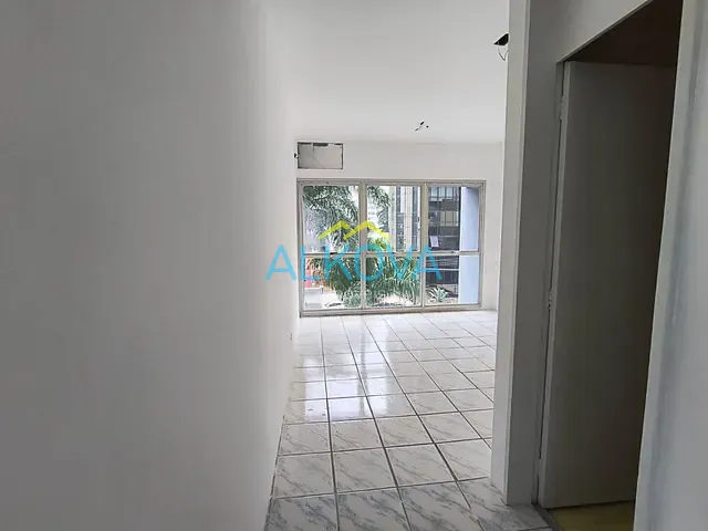 Sala com 29m², à venda, no bairro Centro em São José dos Campos