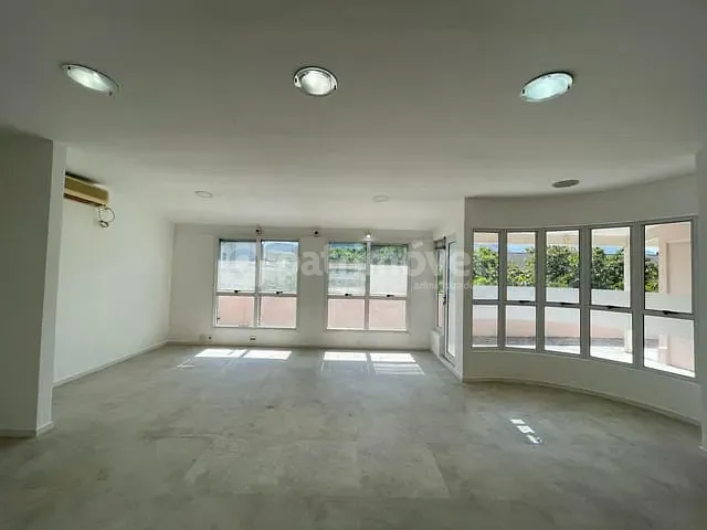 Sala com 104m², à venda ou para alugar, no bairro Barra da Tijuca em Rio de Janeiro