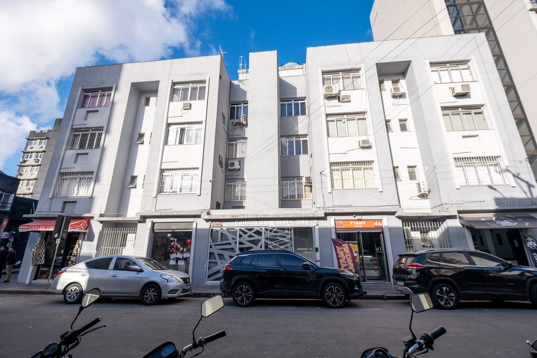 Sala Comercial para Locação no Centro de Pelotas — Excelente Oportunidade em Área Estratégica e de Grande Visibilidade