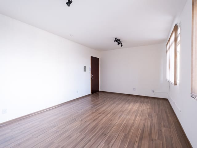 Sala para alugar, no bairro Centro em Pelotas