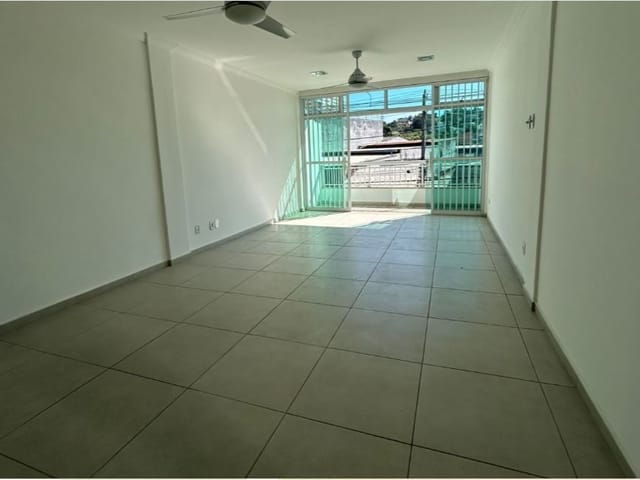 Foto do Sala - Sala para locação, pronta para uso no Largo da Batalha, Niterói, RJ | SelfSpin