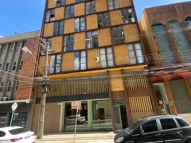 Sala Comercial para locação no Edifício Elyseu, aproximadamente 16m², Próximo à Catedral - Centro, Ponta Grossa.