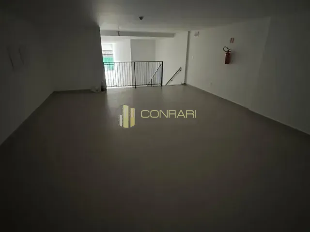 Sala para alugar, no bairro meia praia em Itapema