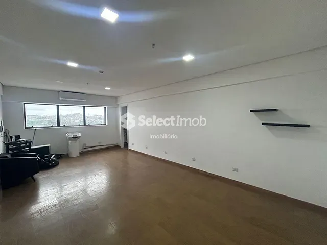 Sala com 30m², para alugar, no bairro Vila Bocaina em Mauá