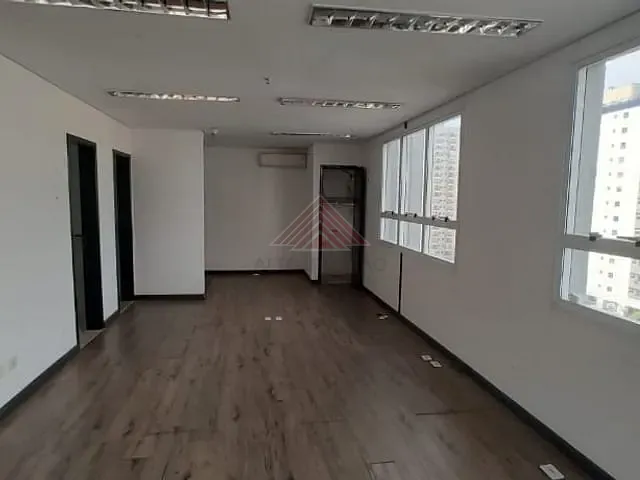 Sala com 61m², para alugar, no bairro Jardim em Santo André