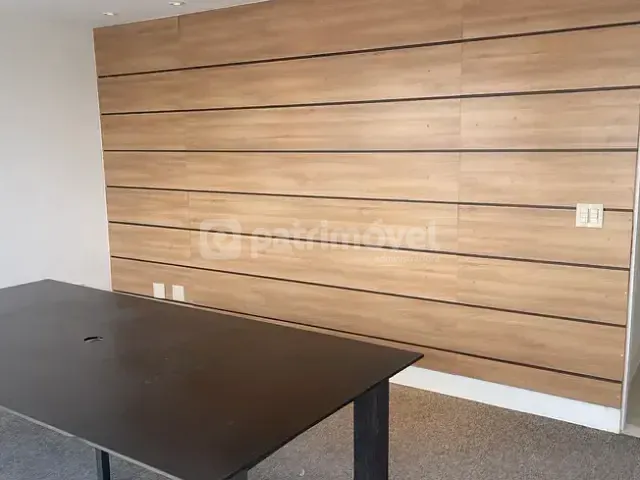 Sala à venda, no bairro Barra da Tijuca em Rio de Janeiro