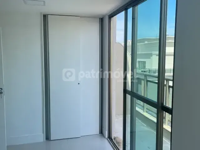 Sala à venda, no bairro Barra da Tijuca em Rio de Janeiro