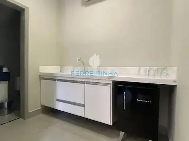 Sala com 10m², para alugar, no bairro Urbanova em São José Dos Campos