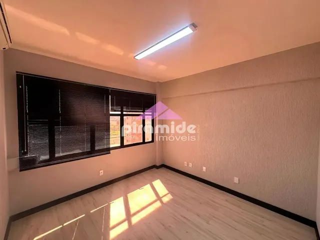 Sala com 10m², para alugar, no bairro Jardim Satélite em São José Dos Campos