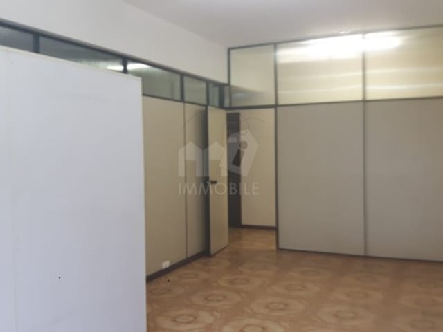 Sala para alugar, no bairro Coronel Veiga em Petrópolis