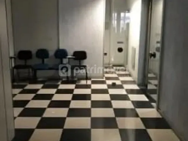 Sala à venda ou para alugar, no bairro Centro em Rio de Janeiro