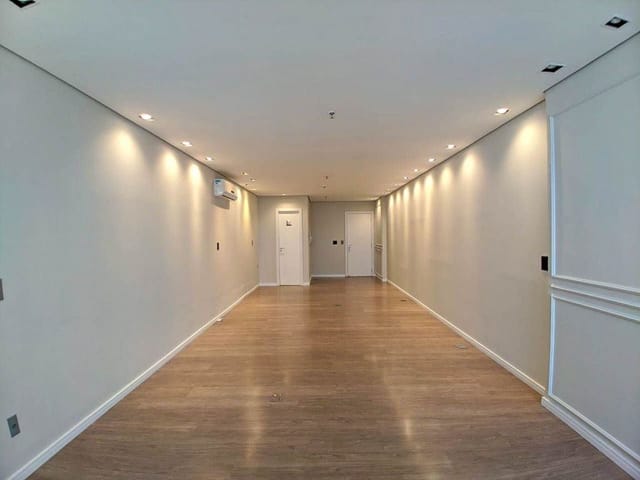 Sala à venda, no bairro Gleba Palhano em Londrina