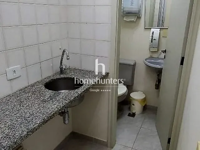 Sala com 77m², para alugar, no bairro Vila Itapura em Campinas