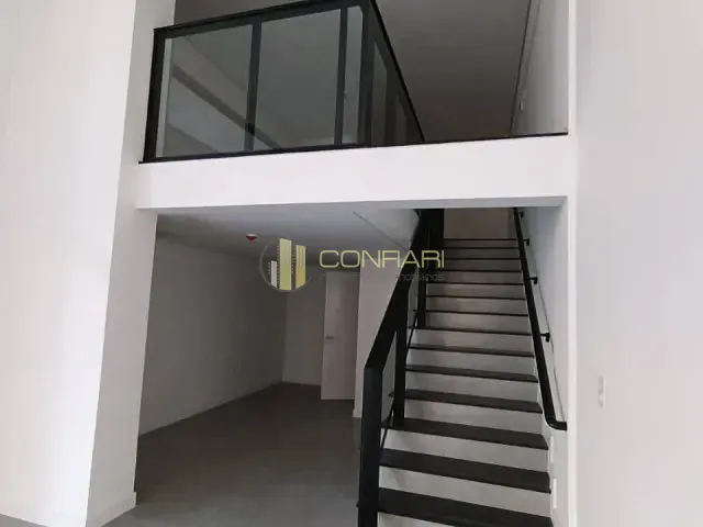 Sala com 85m², para alugar, no bairro Morretes em Itapema