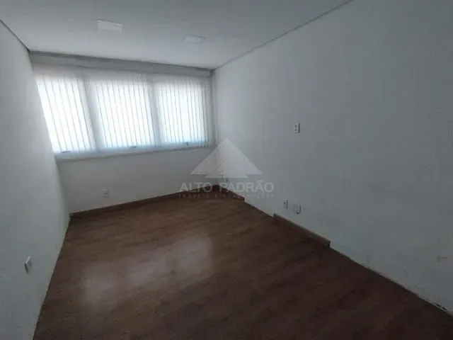 Sala com 26m², à venda, no bairro Vila Bocaina em Mauá