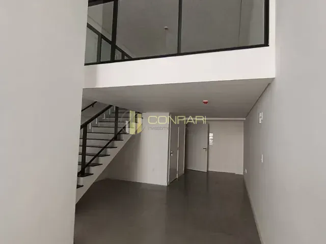 Sala com 83m², para alugar, no bairro Morretes em Itapema