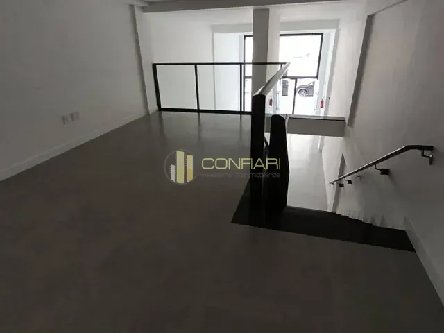 Sala com 83m², para alugar, no bairro Morretes em Itapema