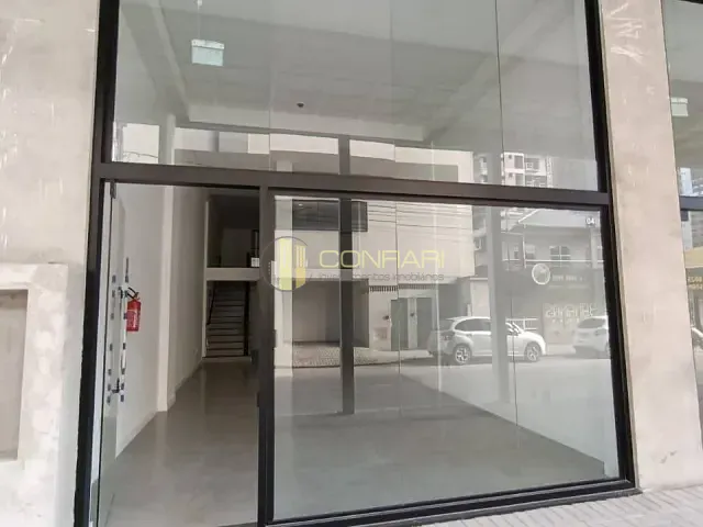 Sala com 83m², para alugar, no bairro Morretes em Itapema