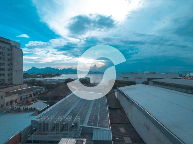 Foto do Sala - Sala comercial, com 667 metros quadrados, uma excelente localização no centro da Cidade de Niterói. | SelfSpin