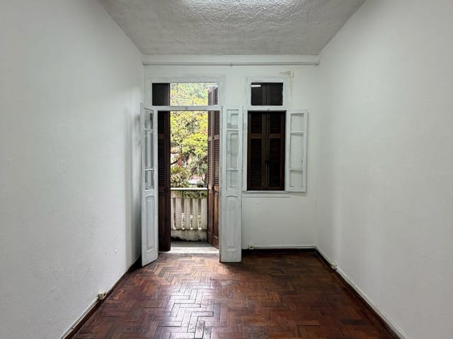 Sala para alugar, no bairro Centro em Petrópolis