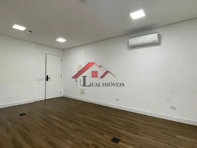 Sala com 32m², para alugar, no bairro Jardim em Santo André