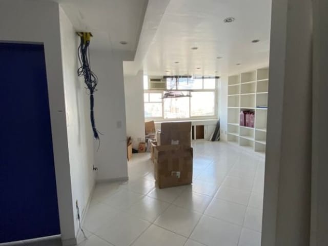Sala com 40m², à venda, no bairro Cidade Ariston Estela Azevedo em Carapicuíba